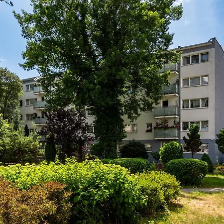 Kasprowicza - Bielany, Sun & Snow Warschau