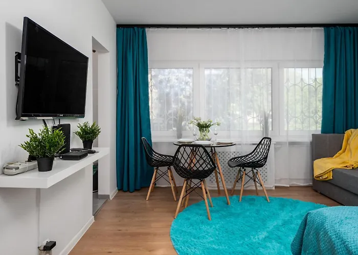 Kasprowicza - Bielany, Sun & Snow